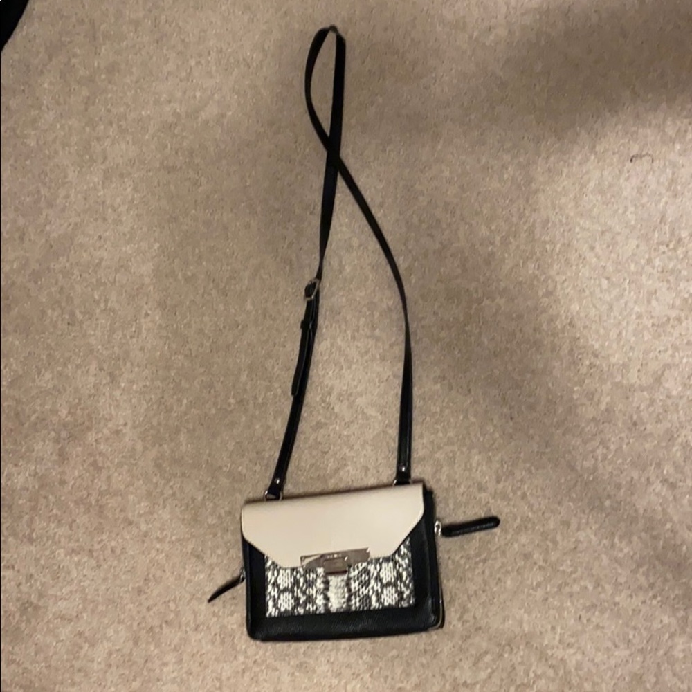 ❤️ BRAND NEW Nine West Crossbody Bag